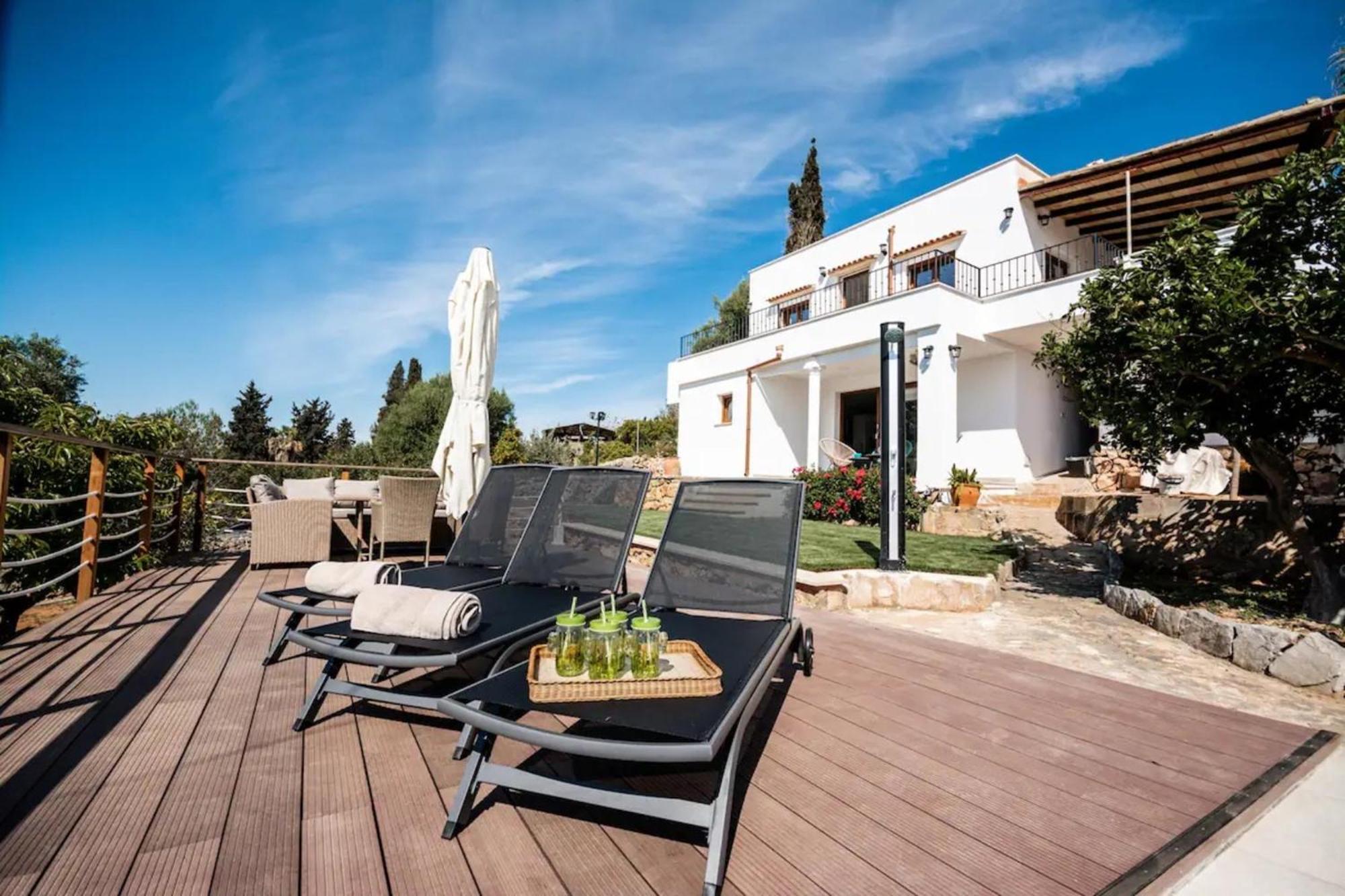 Ines Villa Búger